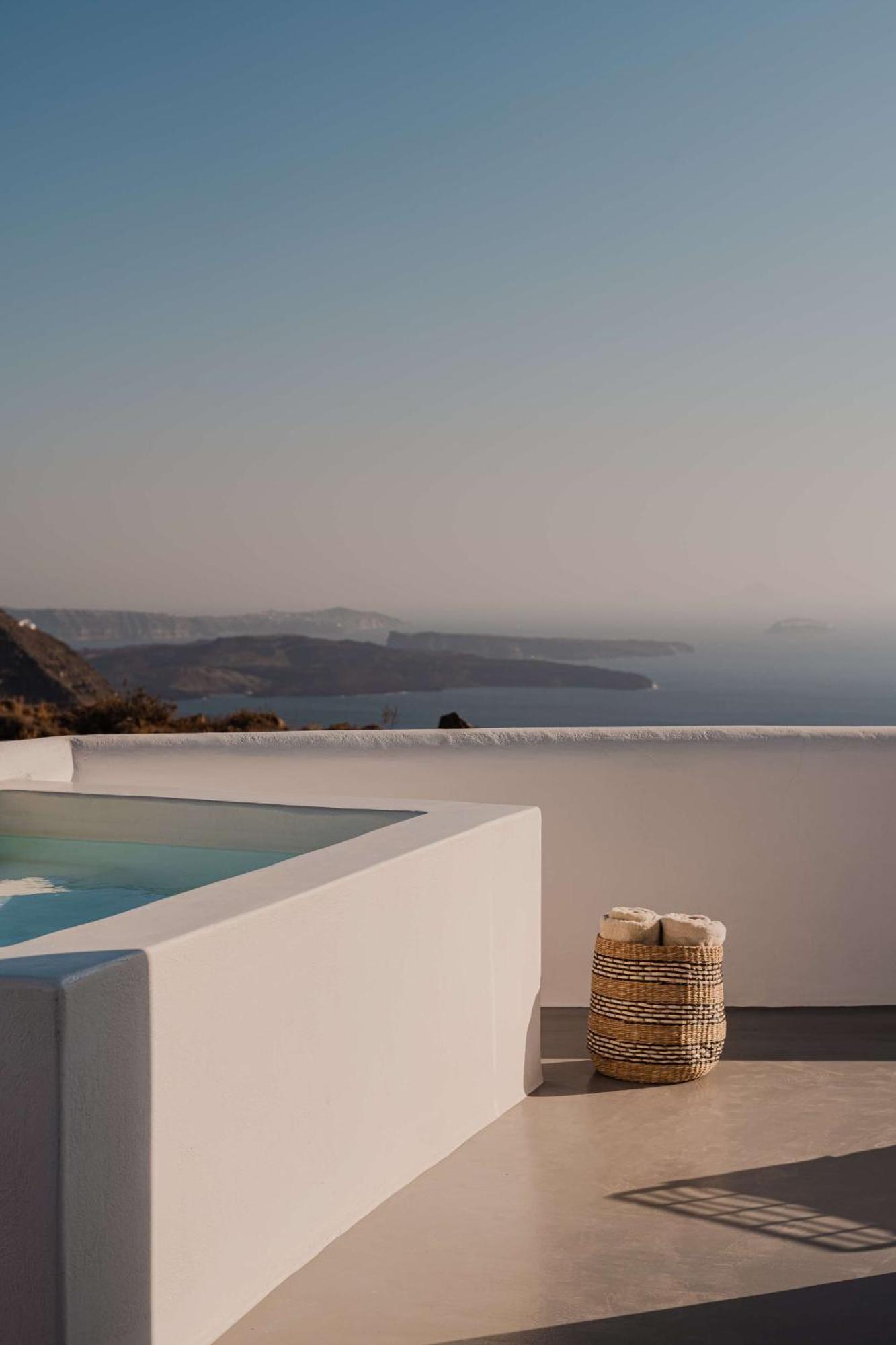 Nobu Hotel Santorini (Adults Only) Imerovígli Extérieur photo